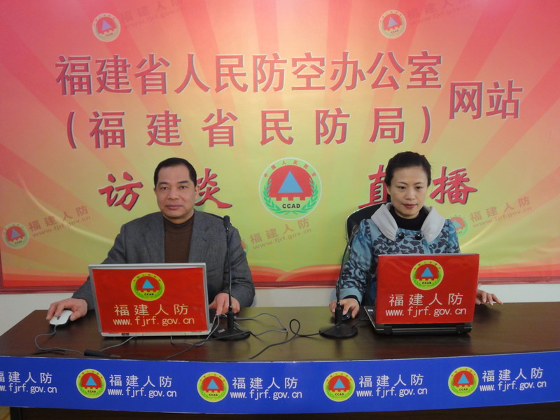 访谈现场_调整大小.jpg